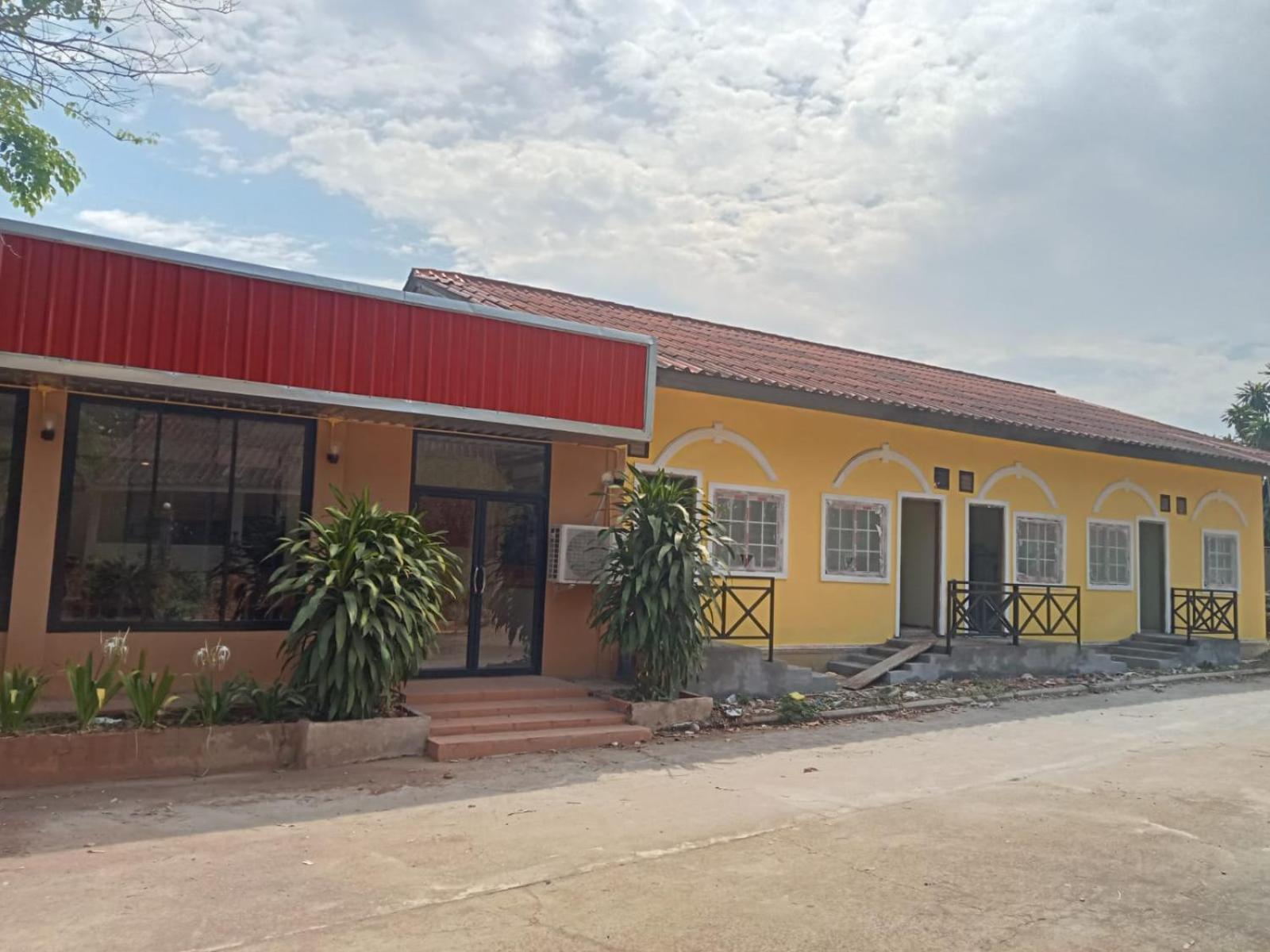 Erawan Guesthouse Pakse Extérieur photo